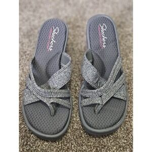 Skechers Rumblers wedge sandals with a gray fabric upper and Memory Foam  9
